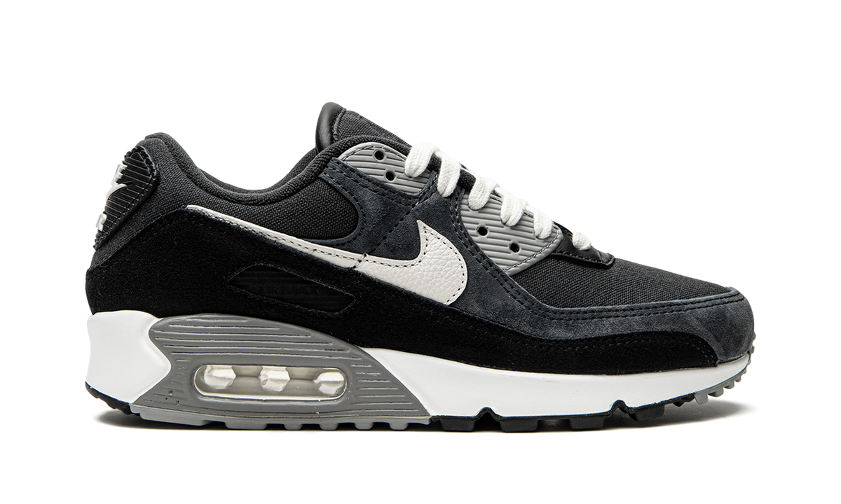 "Off Noir" Air Max 90 DA1641 003 - product image from the listing.