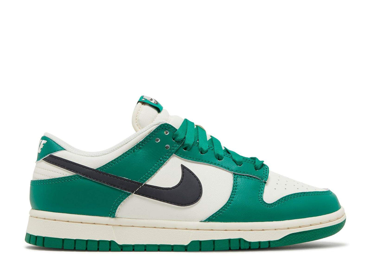 "Lottery Pack - Malachite" Nike Dunk Low SE Sneakers - product image from the listing.