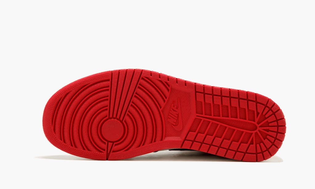 "Bred Toe" Jordan 1 Retro High Sneakers - product image from the listing.