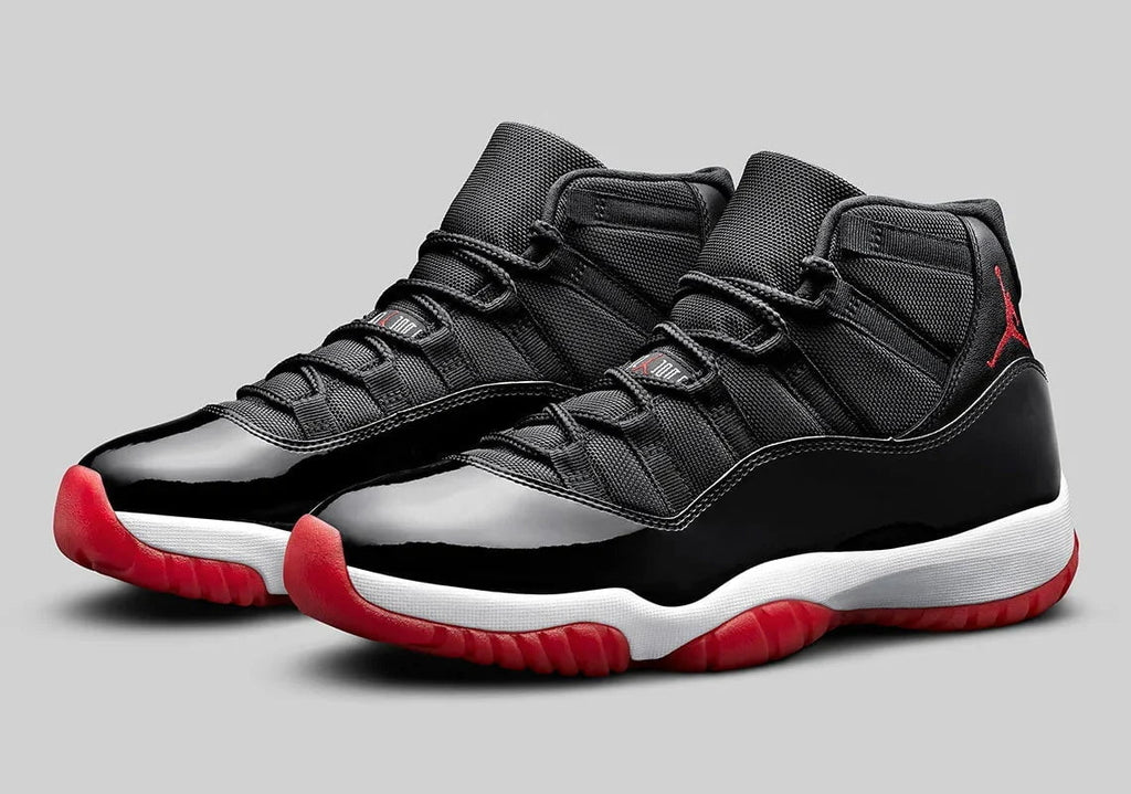 Bred Sneakers - Jordan 11 Retro - product image from the listing.