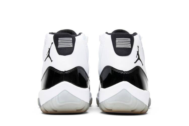 Concord Sneakers - Jordan 11 Retro - product image from the listing.