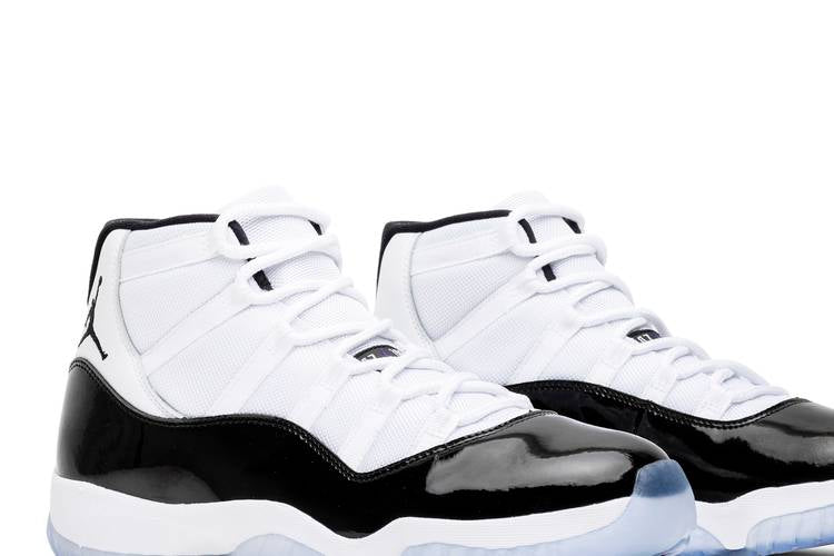 Concord Sneakers - Jordan 11 Retro - product image from the listing.