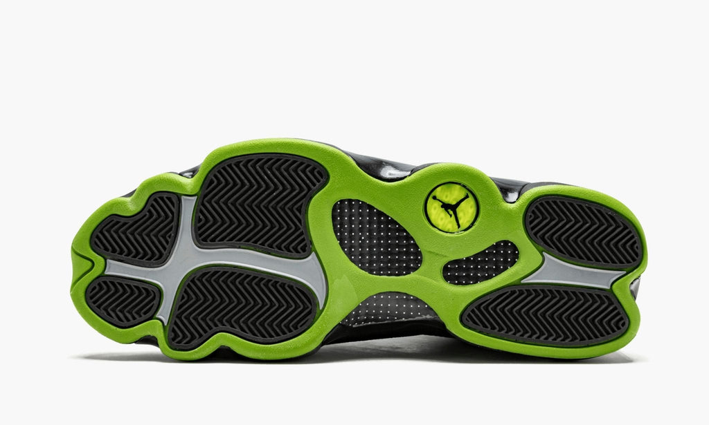 Sneakers - Jordan 13 Retro - product image from the listing.