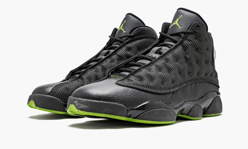 Sneakers - Jordan 13 Retro - product image from the listing.