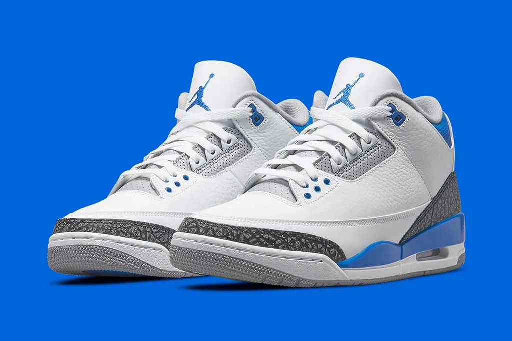 Jordan 3 Retro Racer Sneakers in Blue - product image from the listing.