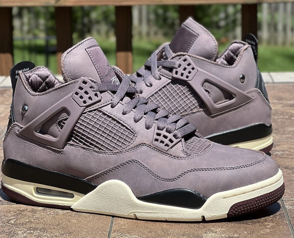 A Ma Mani??re Violet Ore Sneakers - Jordan 4 Retro - product image from the listing.