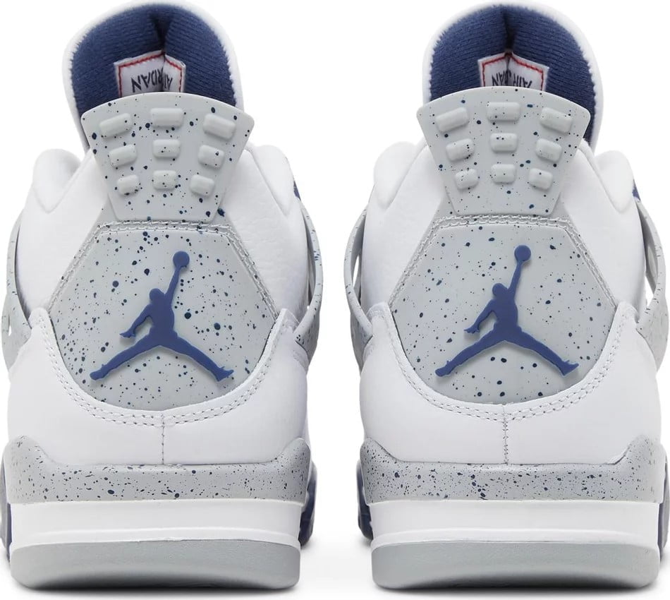 Jordan 4 Retro Sneakers in Midnight Navy - product image from the listing.