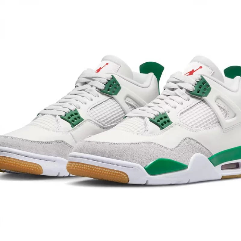 Jordan 4 Retro SB Pine Sneakers in Green - product image from the listing.