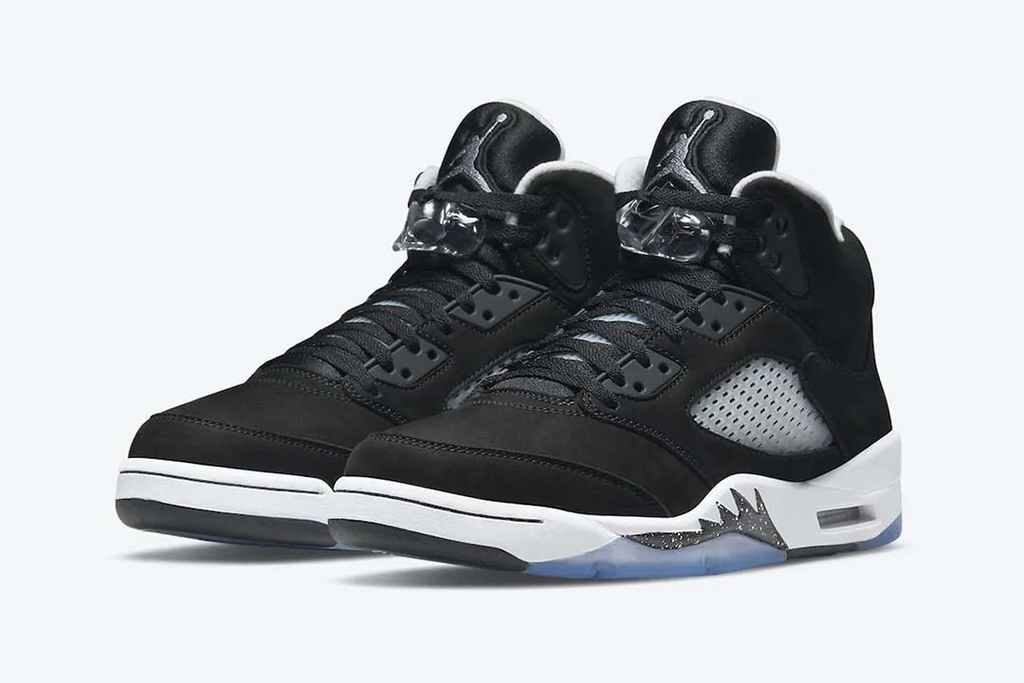 Moonlight 2021 Sneakers - Jordan 5 Retro - product image from the listing.