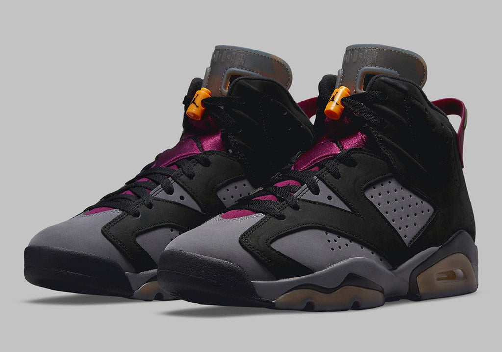 Jordan 6 Retro Sneakers in Bordeaux - product image from the listing.