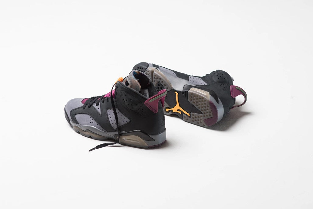 Jordan 6 Retro Sneakers in Bordeaux - product image from the listing.