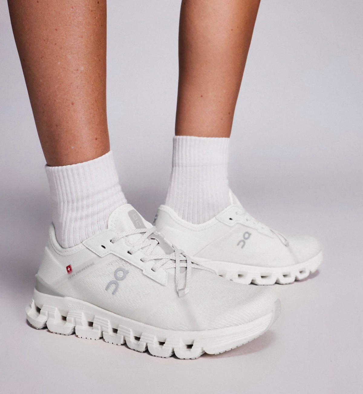 On Cloud X 4 AD White Wolf Training Footwear - product image from the listing.