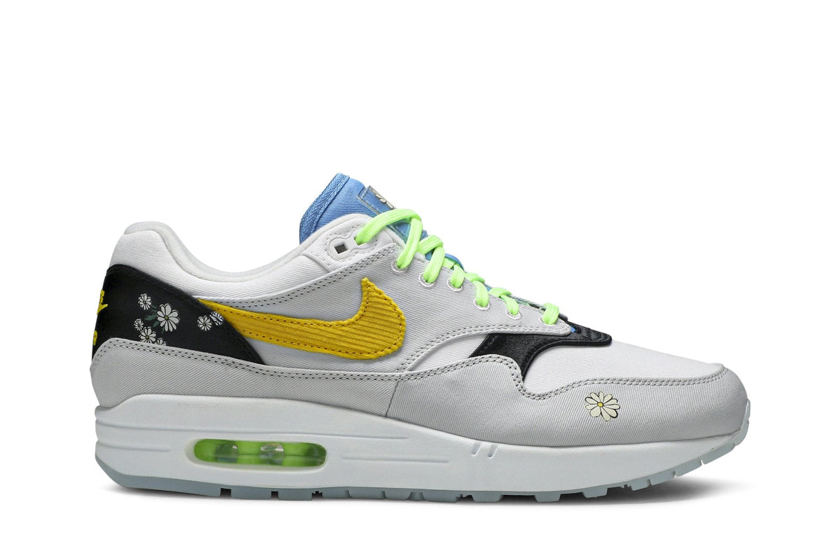 Daisy Sneakers - Nike Air Max 1 - product image from the listing.