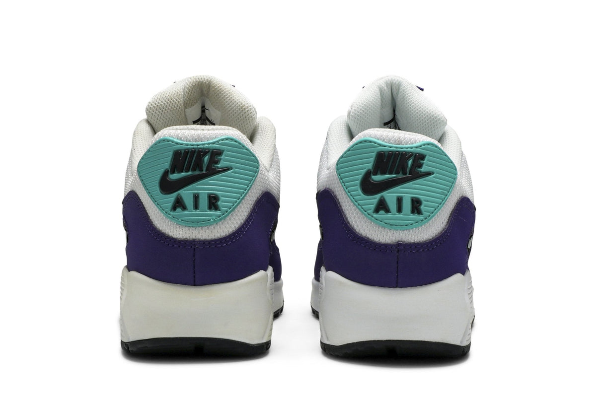 Nike Air Max 90 Essential Sneakers in Jade - product image from the listing.