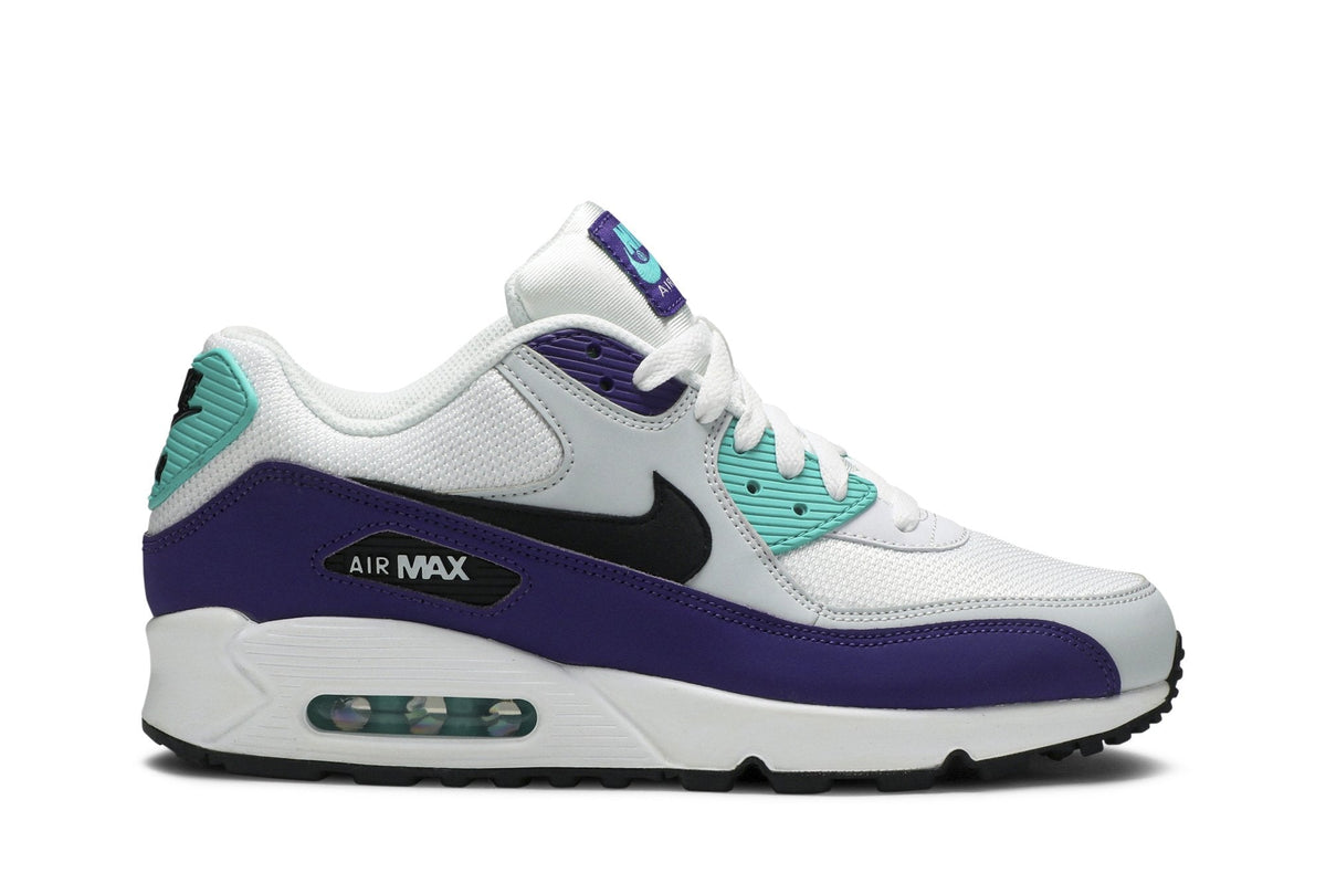 Nike Air Max 90 Essential Sneakers in Jade - product image from the listing.