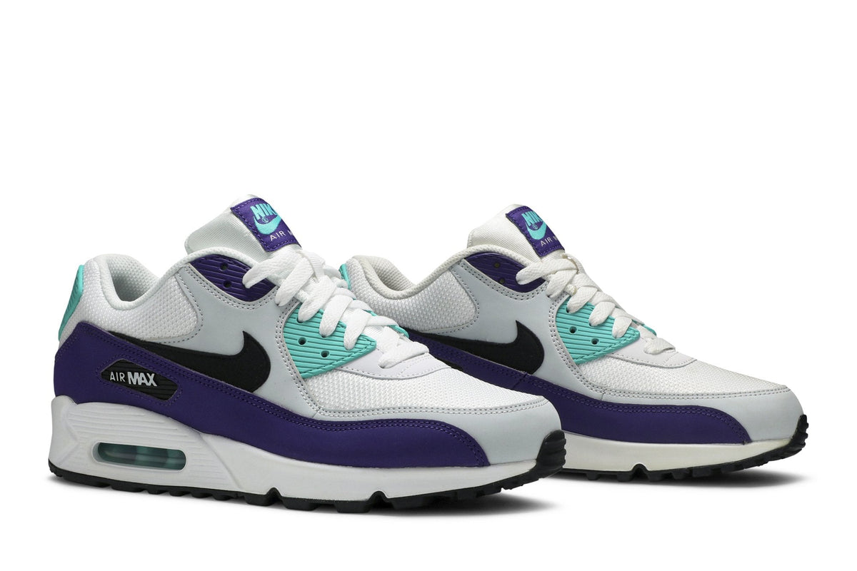 Nike Air Max 90 Essential Sneakers in Jade - product image from the listing.