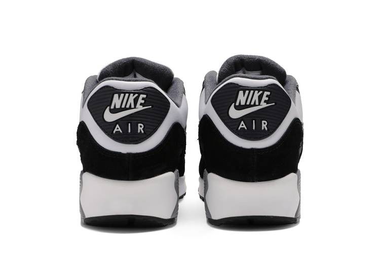 Python Sneakers - Nike Air Max 90 Retro - product image from the listing.