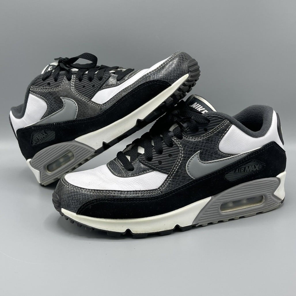 Python Sneakers - Nike Air Max 90 Retro - product image from the listing.