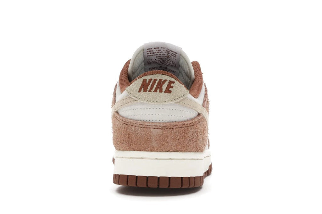 Nike Dunk Low Medium Curry Trainers - product image from the listing.