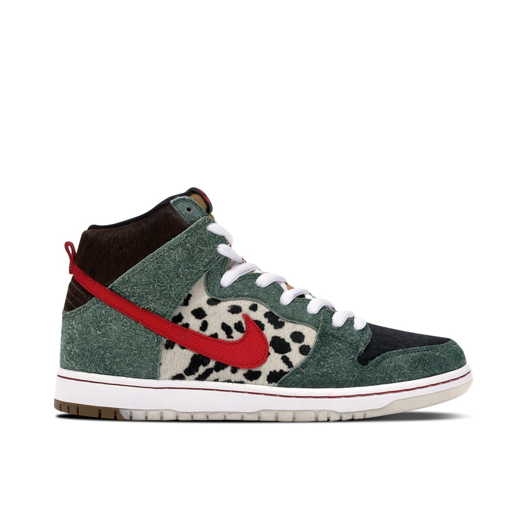 Nike SB Dunk High Dog Walker Trainers - product image from the listing.