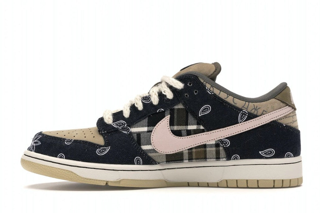 Nike SB Dunk Low Travis Scott (Regular Box) Trainers - product image from the listing.