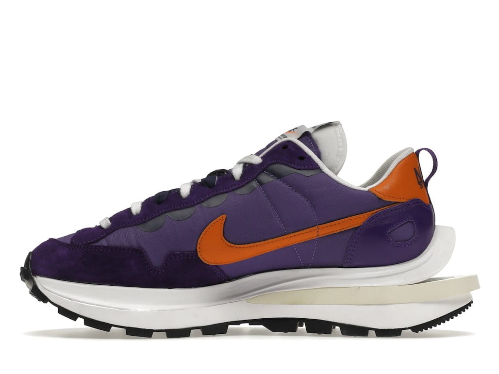 Nike Vaporwaffle sacai Dark Iris Trainers - product image from the listing.