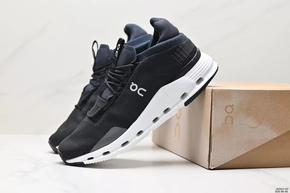 On Cloudnova B/B Lifestyle Trainers - product image from the listing.