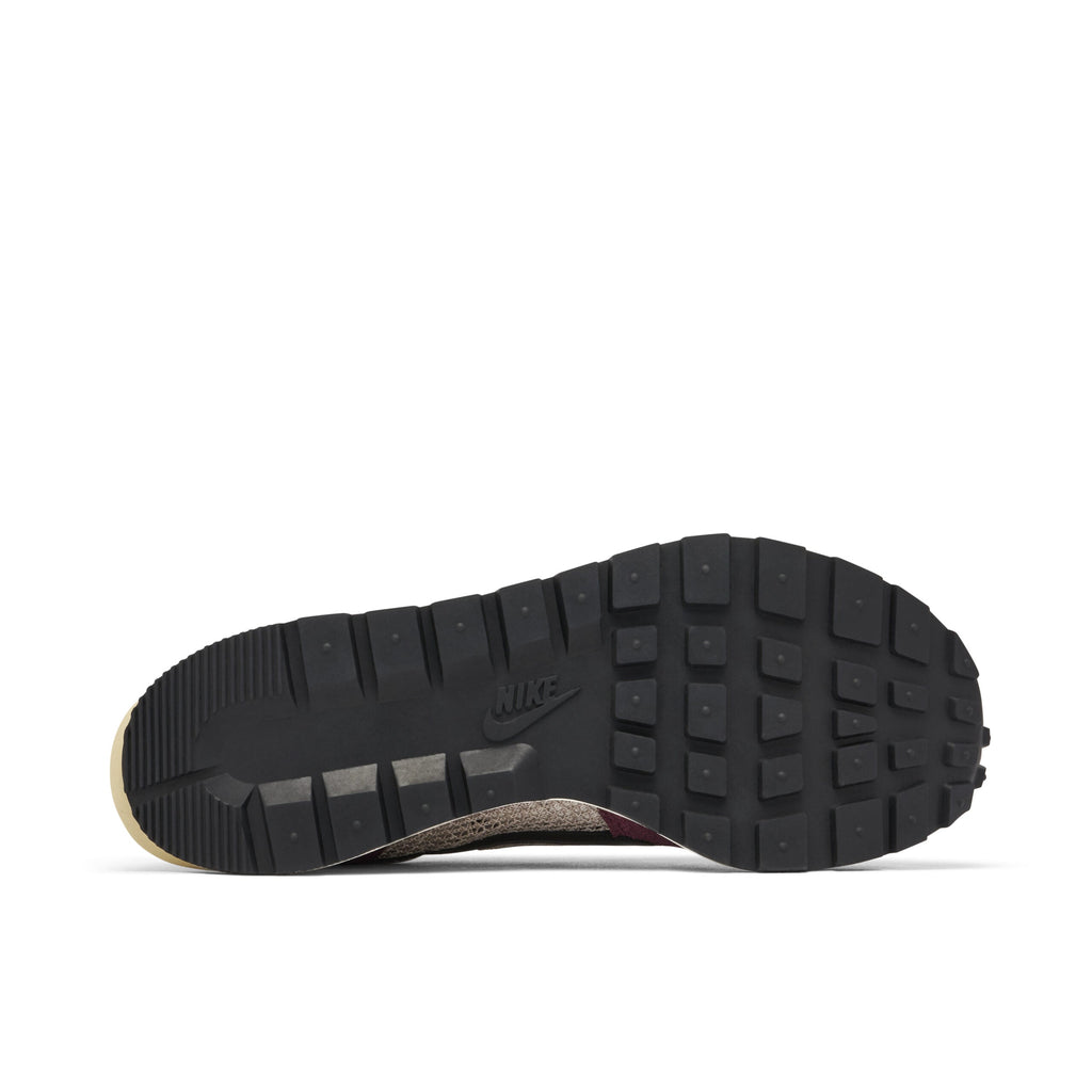 Sacai x Nike Vaporwaffle Sneakers in Red Green - product image from the listing.