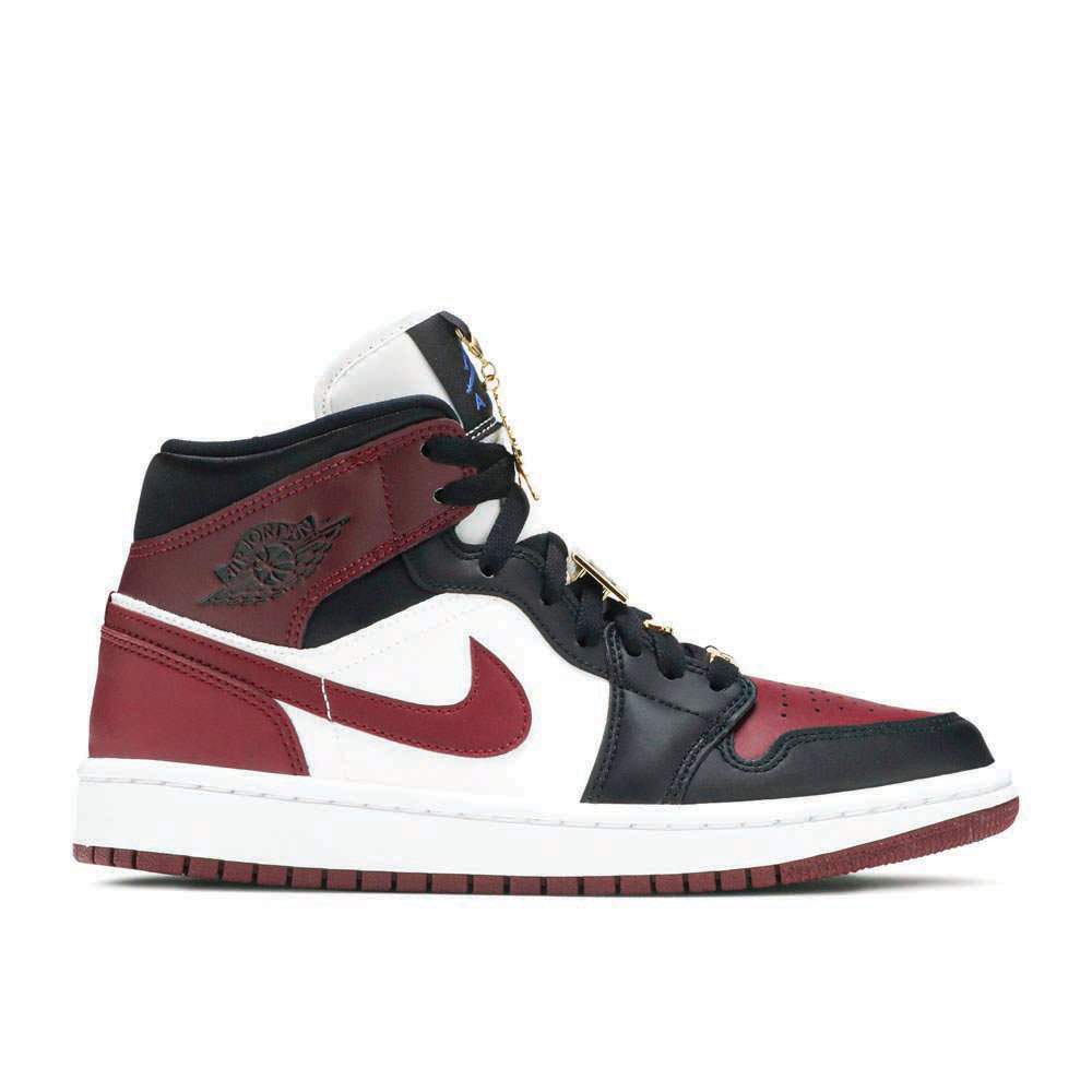 "Gold Pendants" Air Jordan 1 Mid SE Sneakers - product image from the listing.