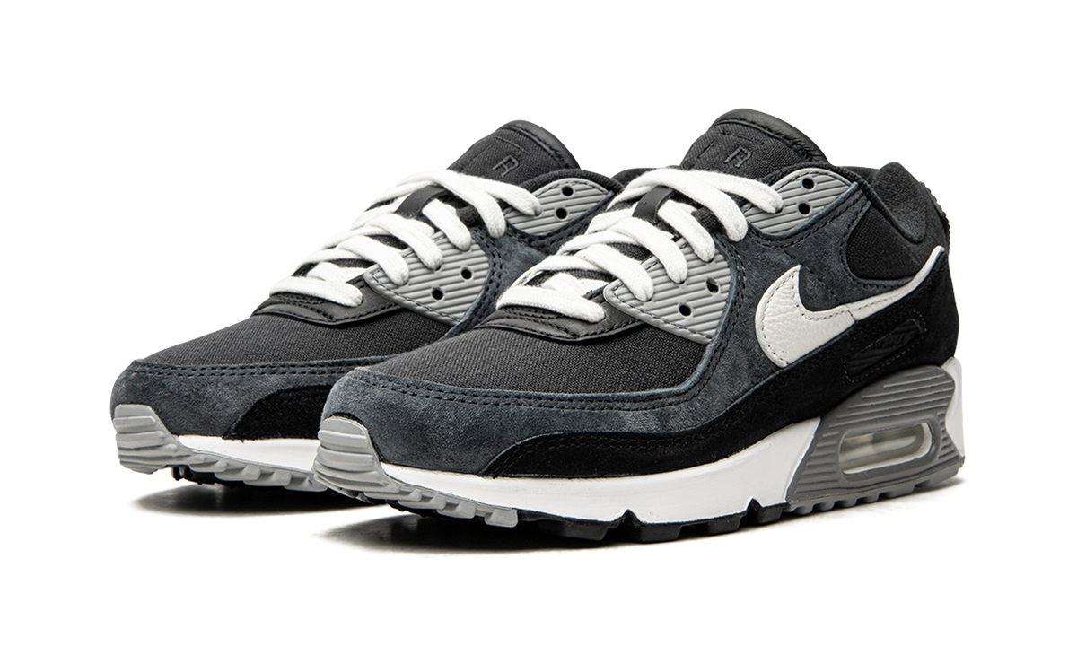 "Off Noir" Air Max 90 DA1641 003 - product image from the listing.