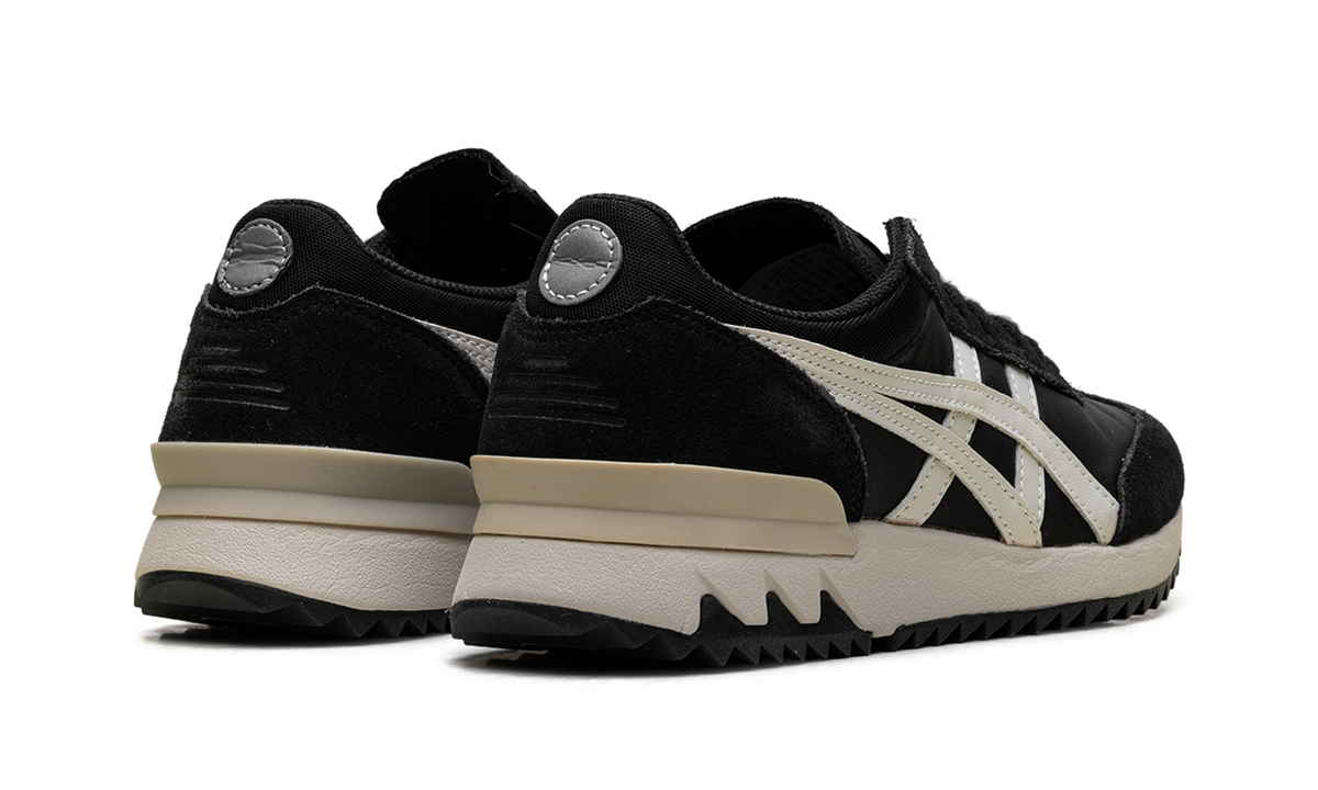 Onitsuka Tiger California 78 EX Sneakers in Black White - product image from the listing.