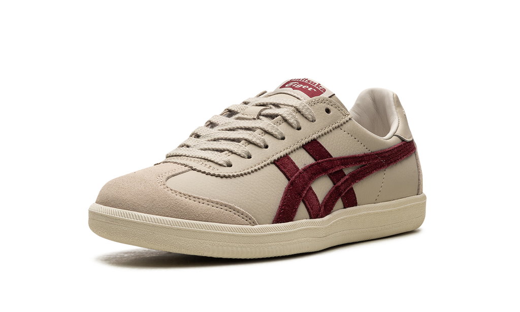 Onitsuka Tiger Tokuten Sneakers in Burgundy - product image from the listing.