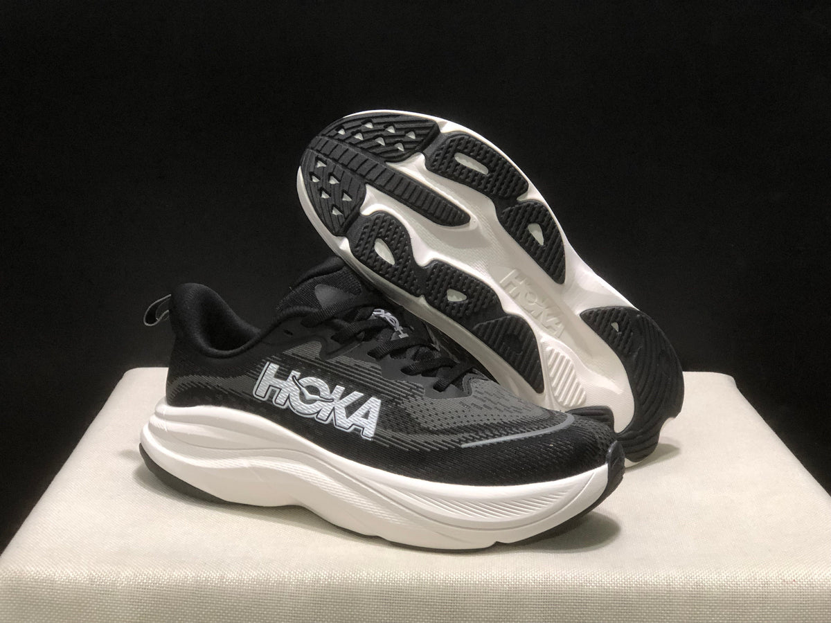 HOKA ONE ONE Skyflow Shoes for Running - product image from the listing.