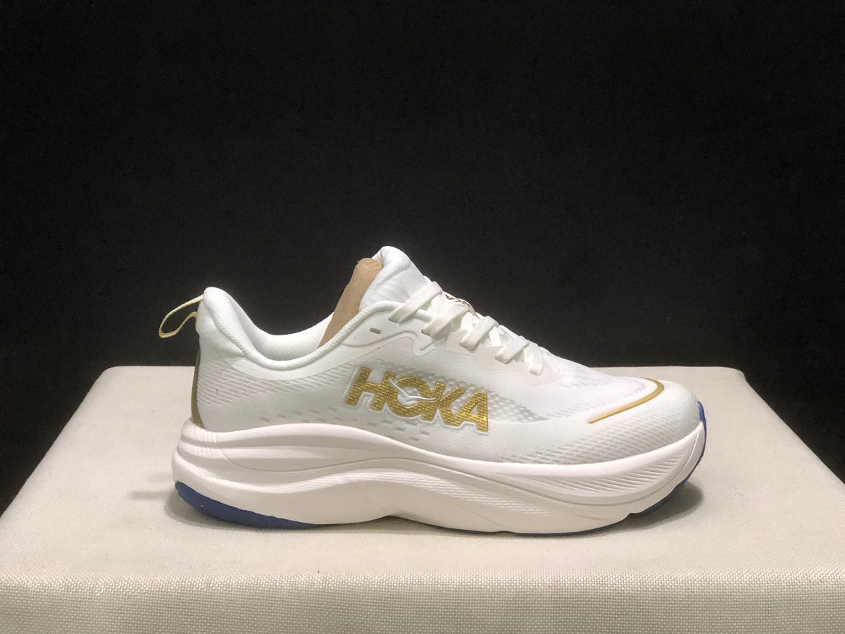 HOKA ONE ONE Skyflow Shoes for Running - product image from the listing.