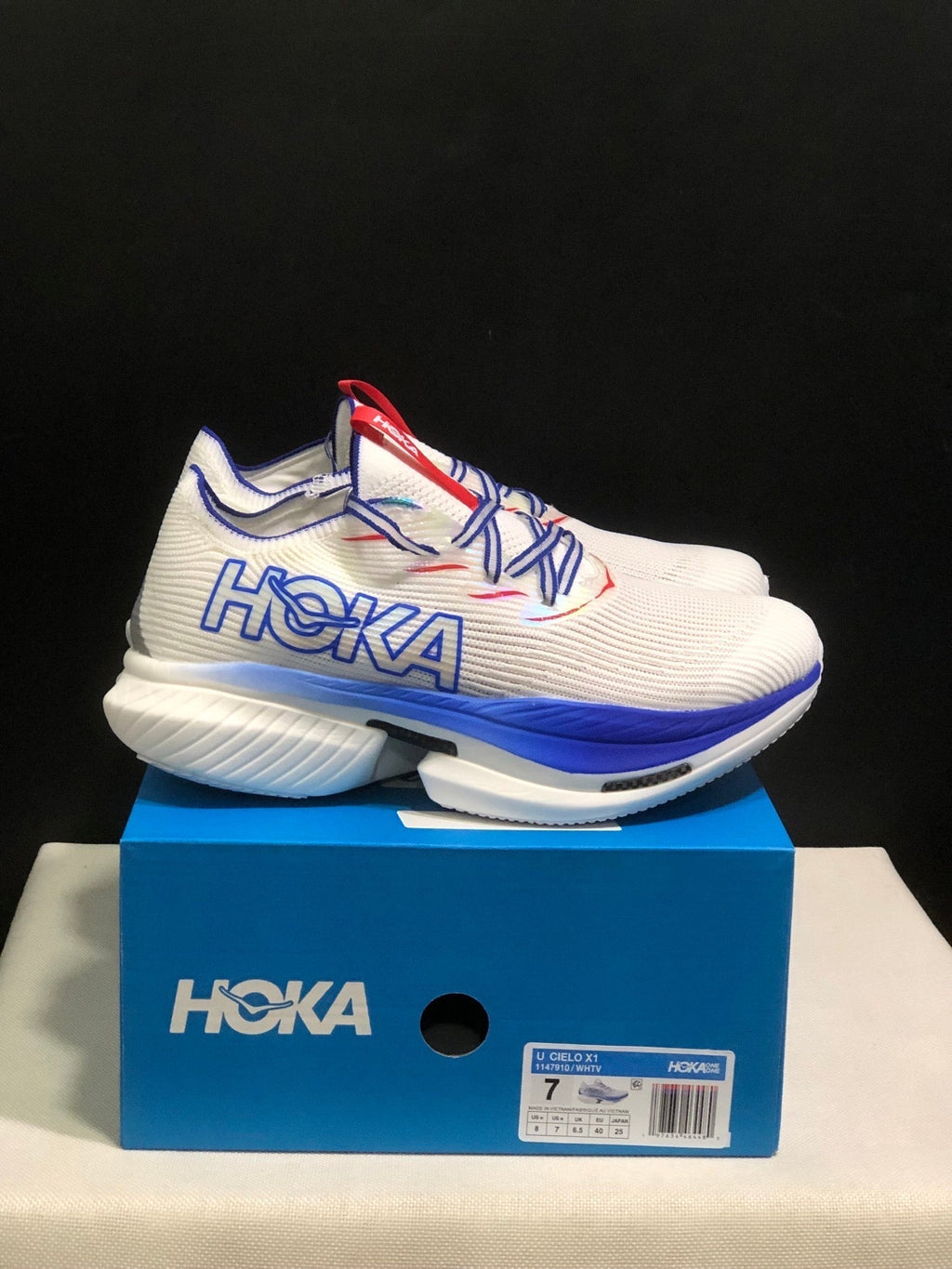 HOKA ONE ONE Cielo X1 Shoes for Running - product image from the listing.