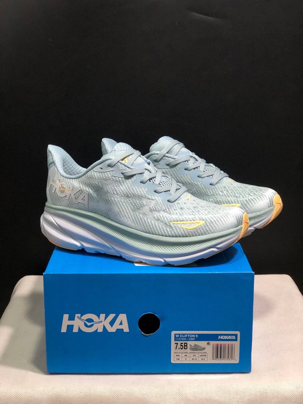 HOKA ONE ONE Clifton 9 Shoes for Running - product image from the listing.