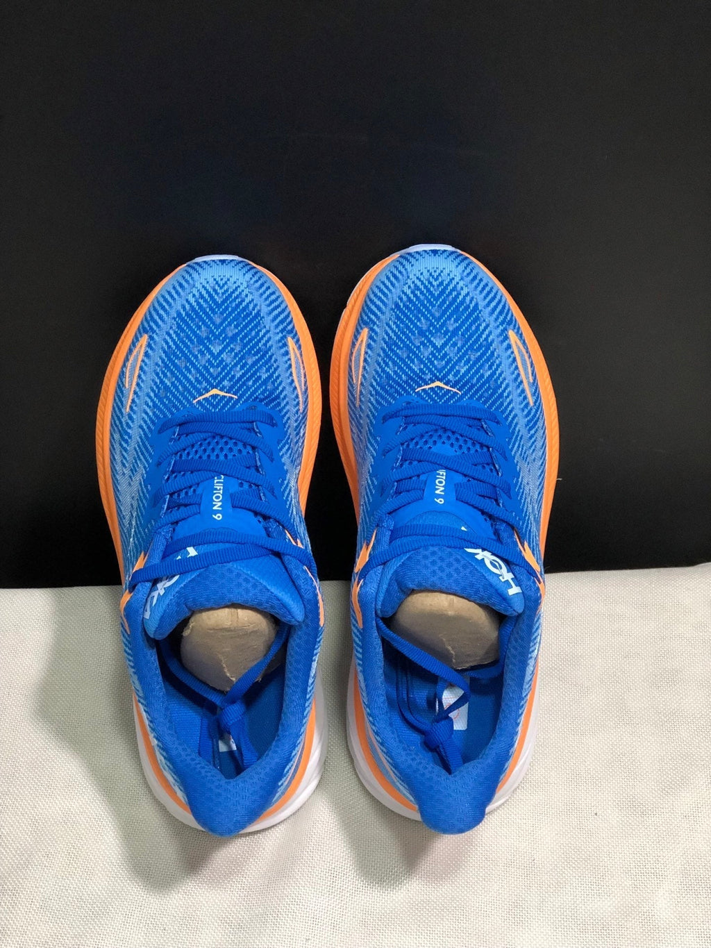 HOKA ONE ONE Clifton 9 Shoes for Running - product image from the listing.