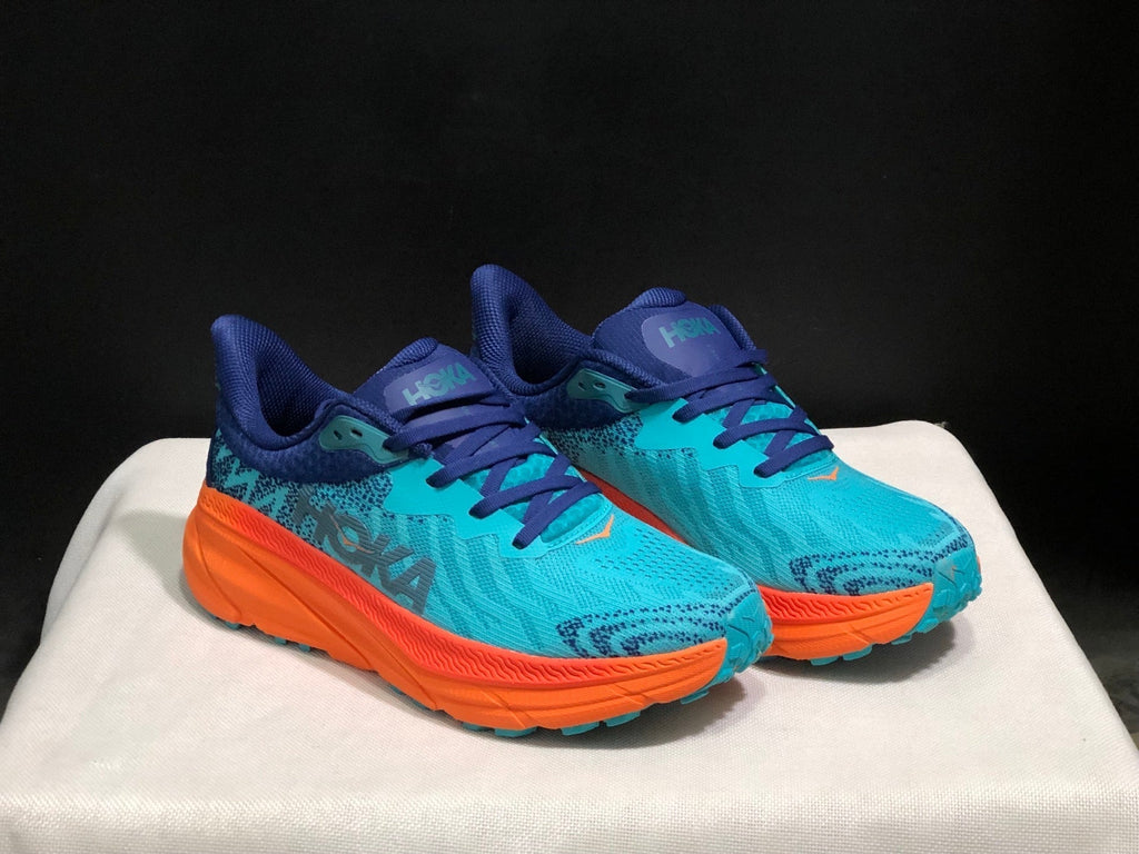 HOKA ONE ONE Challenger 7 Trail Shoes for Running - product image from the listing.