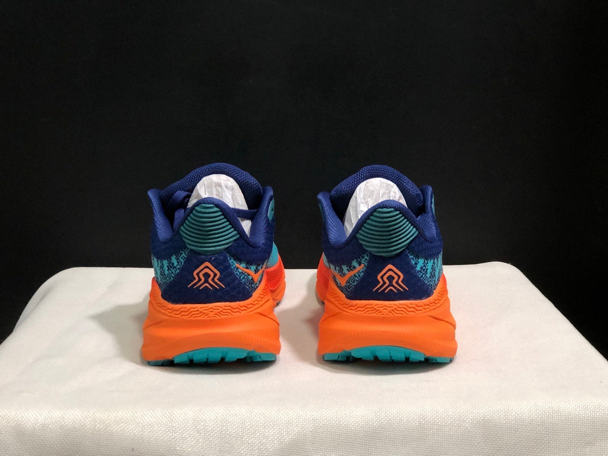 HOKA ONE ONE Challenger 7 Trail Shoes for Running - product image from the listing.