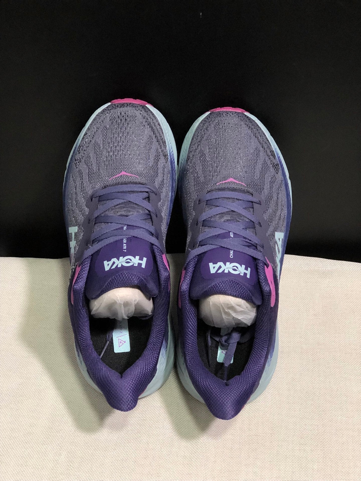 HOKA ONE ONE Challenger 7 Trail Shoes for Running - product image from the listing.