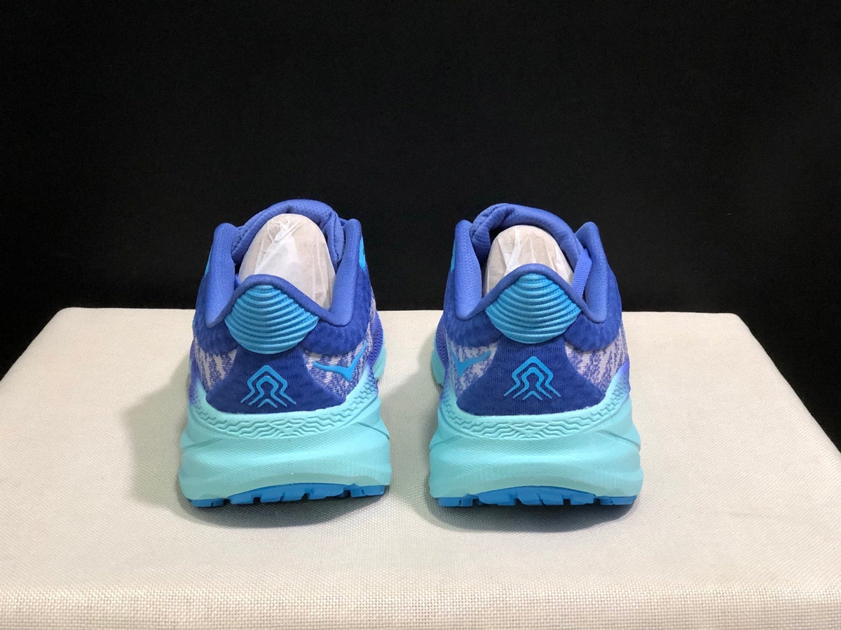 HOKA ONE ONE Challenger 7 Trail Shoes for Running - product image from the listing.