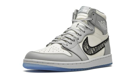 X Dior - Air Jordan 1 - product photo shown in the listing for this item.